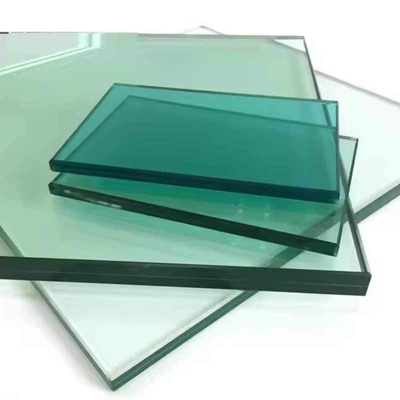 La robusta belleza del dosel de vidrio con vidrio laminado